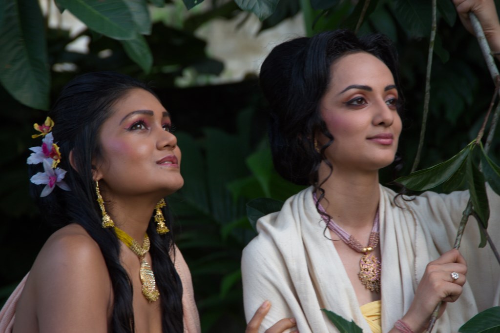 Queen Prajapathi and Queen Maya [1024x768]