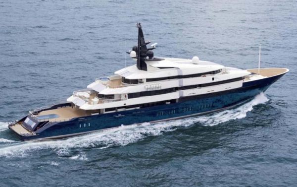 steven-spielberg-seven-seay-luxury-yacht_QdvUX_48