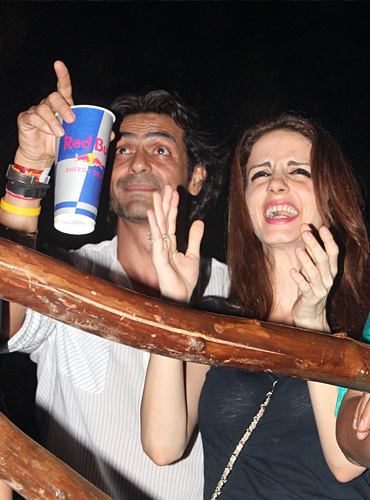 972_arjun-rampal-and-suzanne-roshan_bolly