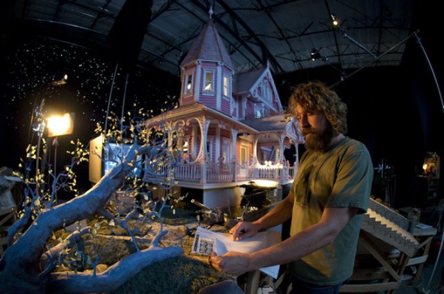 pageimage-350945-1545667-coraline_set_2_virb