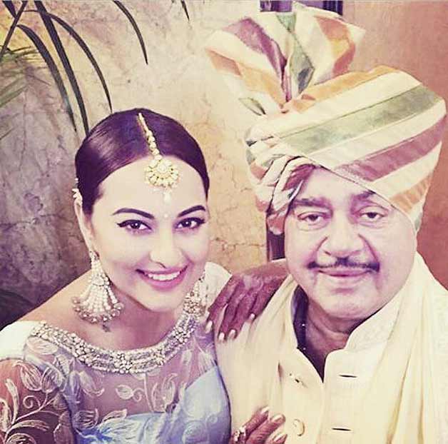 Sonakshi Sinha's brother gets married, (3)