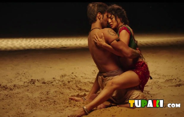 PHOTOS---Sunny-Leone-Ek-Paheli-Leela-Movie-Pics-135